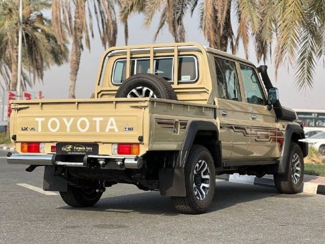 Toyota Land Cruiser Pick Up LC79 D/C 4.0L PTR A/T // 2024 // FULL OPTION WITH COOLBOX , LEATHER SEATS // SPECIAL OFFER // BY FOR