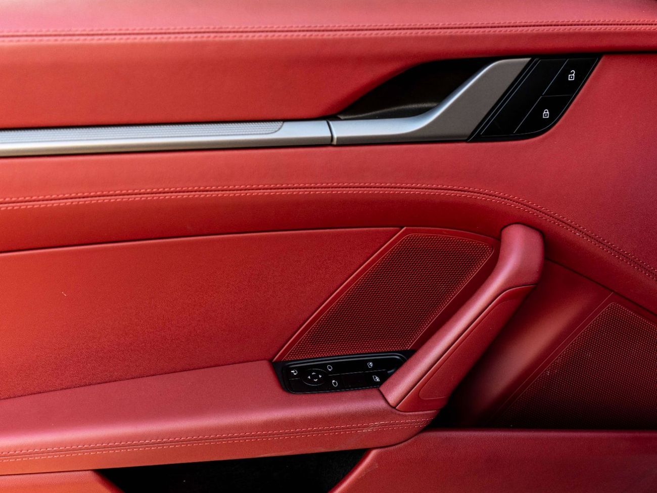 Porsche 911 Carrera 3.0L (444 HP) Coupe