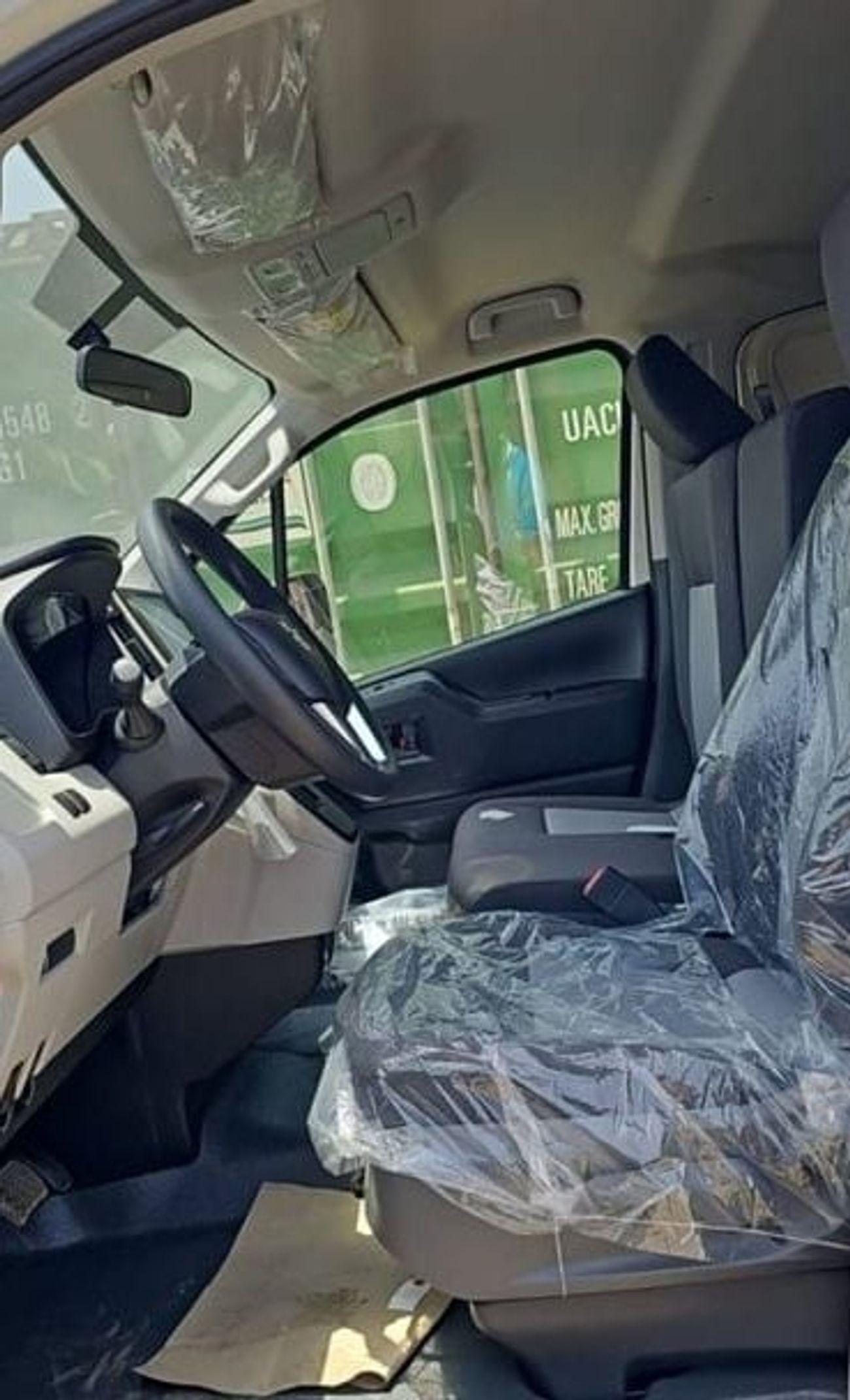 Toyota Hiace Standard Roof A/T Cargo Van