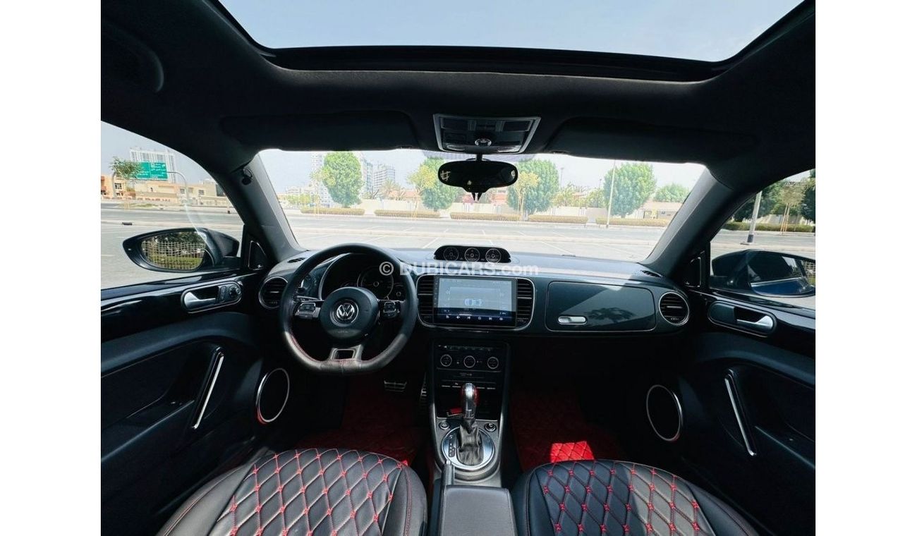 فولكس واجن بيتيل 940 PM || BEETLE 2.0 TURBO CHARGED || GCC || AVAILABLE ON 0% DP || FULL SERVICE HISTORY || R-LINE