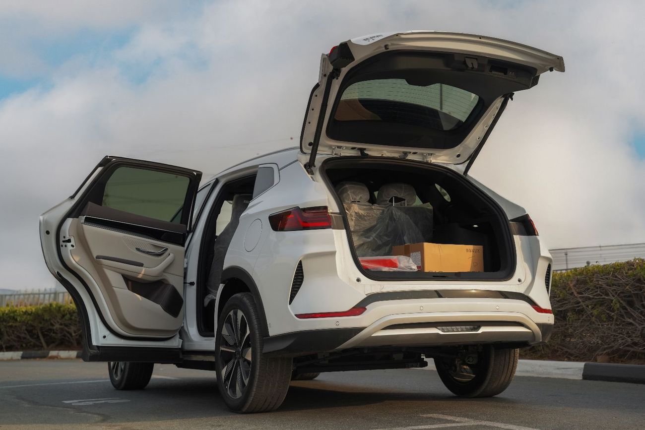 بي واي دي سونغ بلس 2025 BYD Song Plus Smart Driving Edition 605km Flagship White 0Km