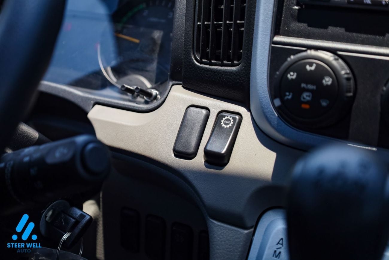 ميتسوبيشي كانتر فان  2026 GCC | Long Chassis Double-Cab AMT (Automatic Manual Transmission) – Euro V