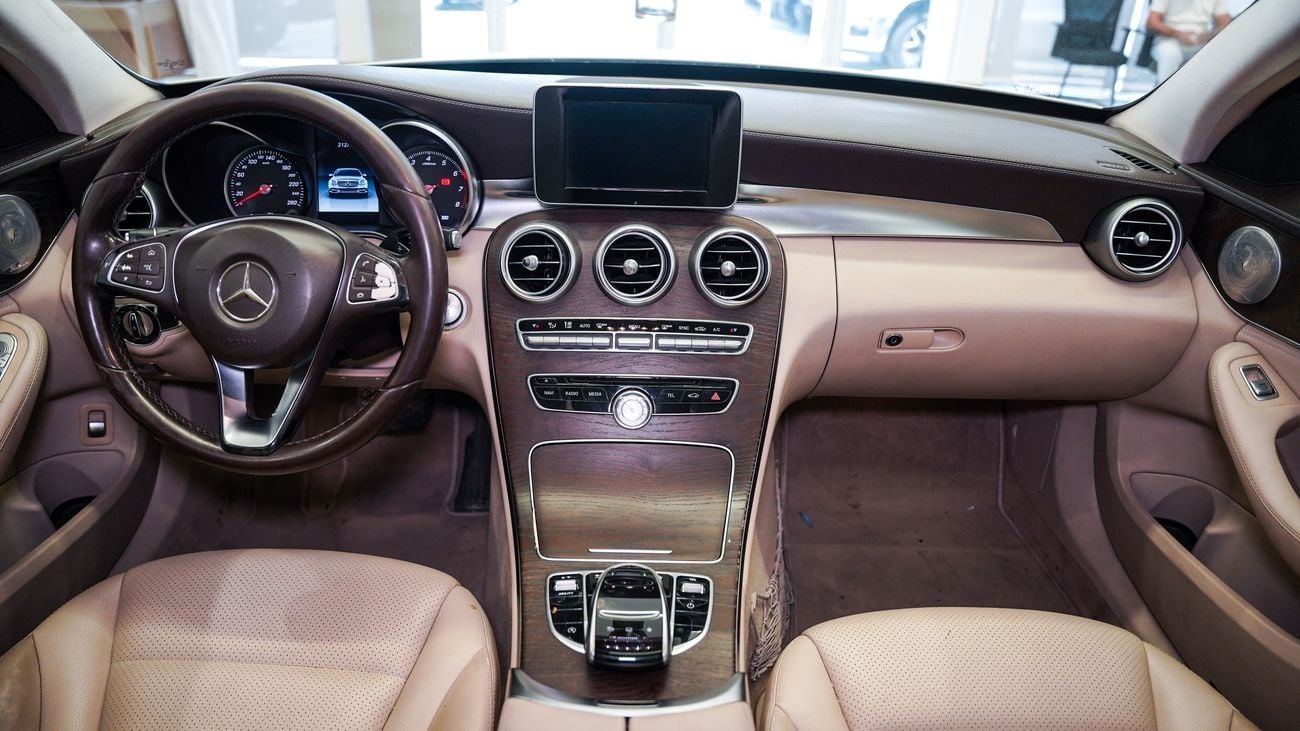 Mercedes Benz C200
