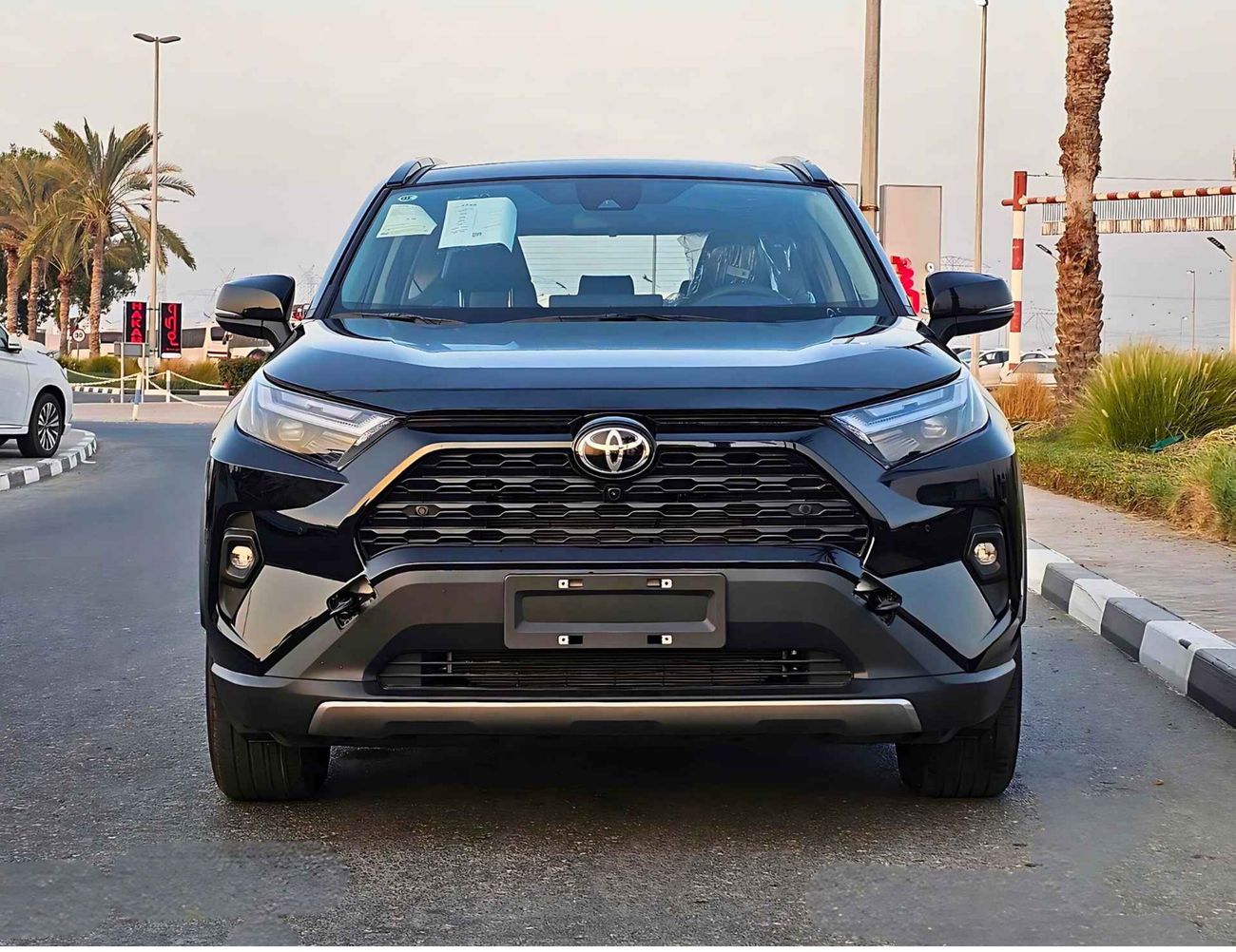 تويوتا راف ٤ STYLE PLUS /  2.0L Petrol / Driver Power Seat With Panoramic Roof / Chines Specs (CODE # 68056)