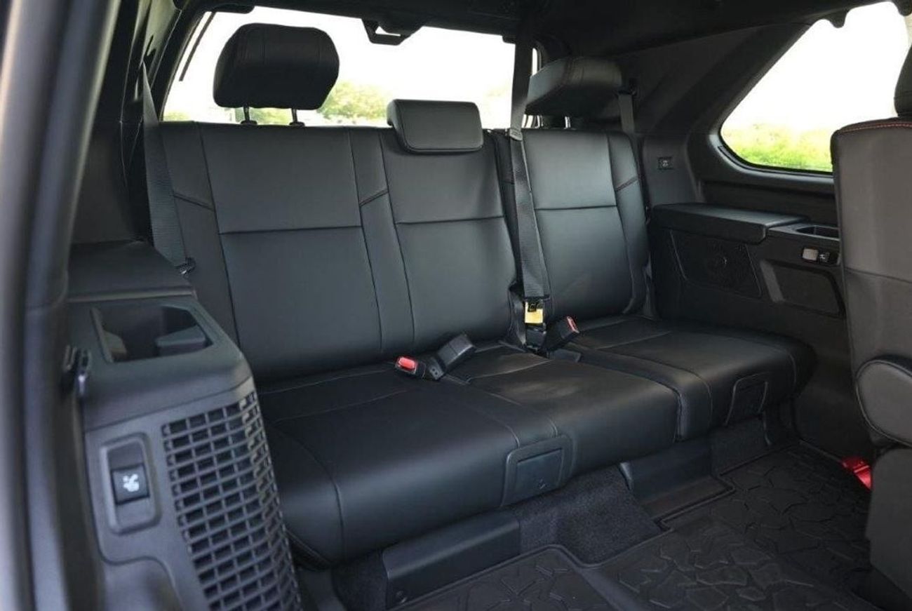 Toyota Sequoia 2025 TOYOTA SEQUOIA TRD PRO i-FORCE MAX HYBRID V6 3.5L TURBO 4WD 7-SEATER AT