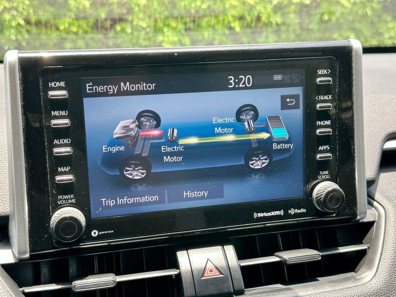 Toyota RAV4 2019 Toyota RAV4 XLE hybrid