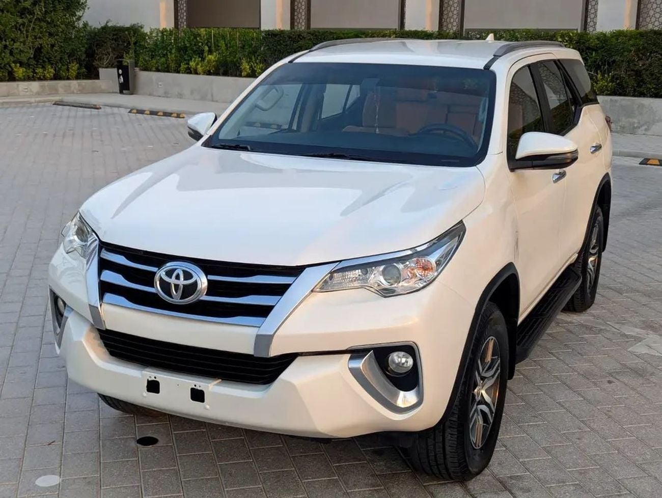 Toyota Fortuner EXR 4x4 V4 2.7L GCC Specs Interior and Exterior Excellent Condition