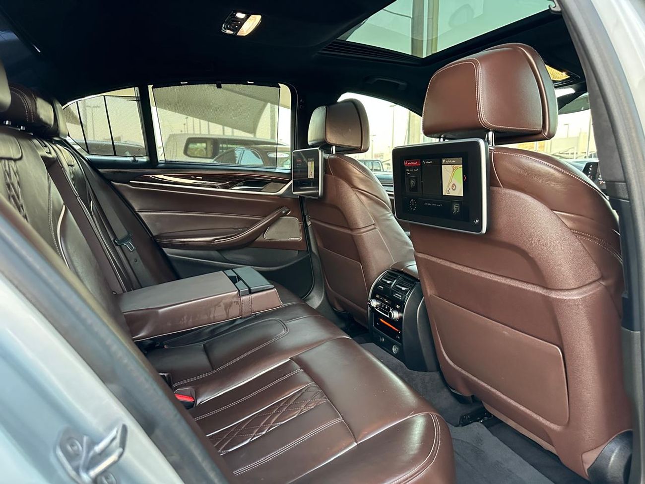 بي أم دبليو 540i BMW 540i_GCC_2018_Excellent Condition _Full option