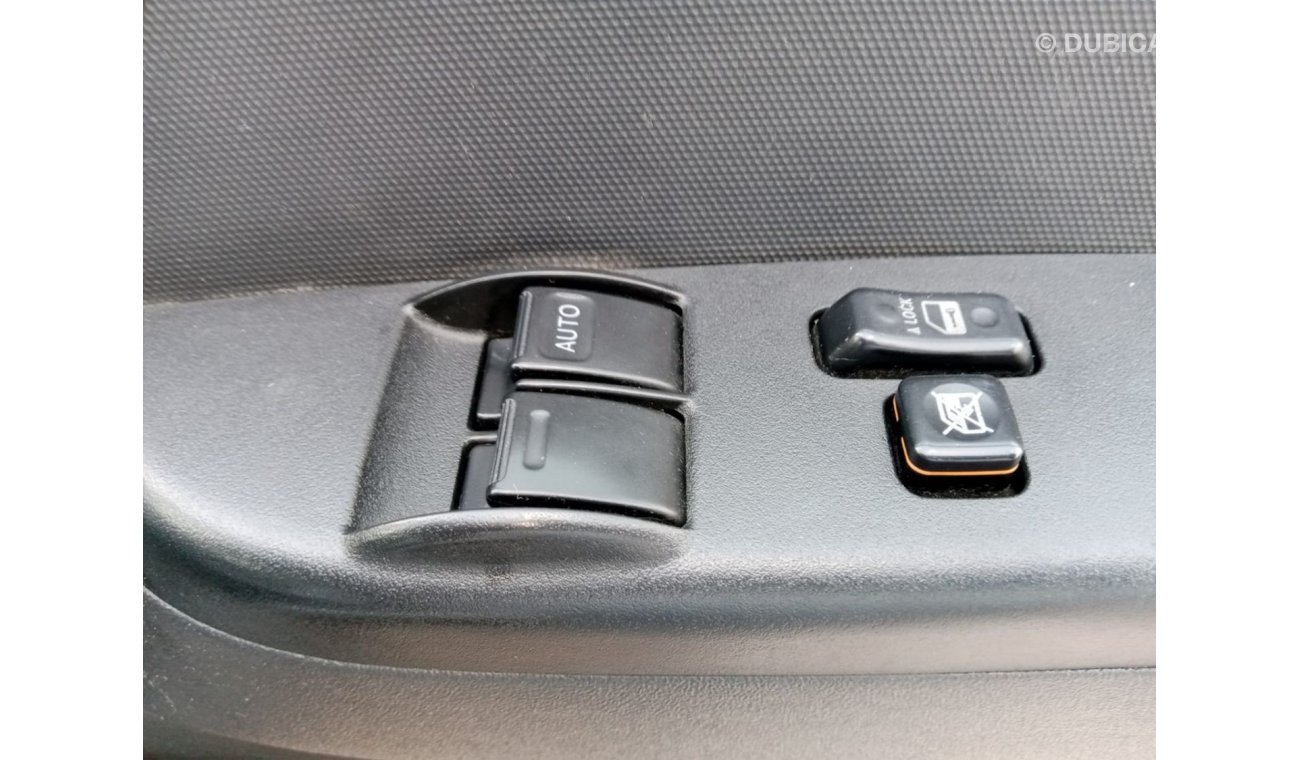 Toyota Hiace TOYOTA HIACE RIGHT HAND DRIVE (PM999)
