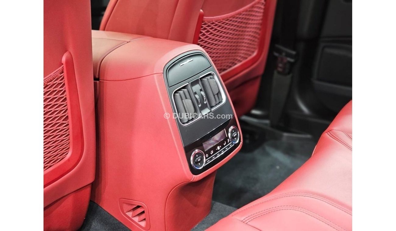 مازيراتي ليفونت SQ4 GCC 2019 V6 UNDER WARRANTY FULL OPTION