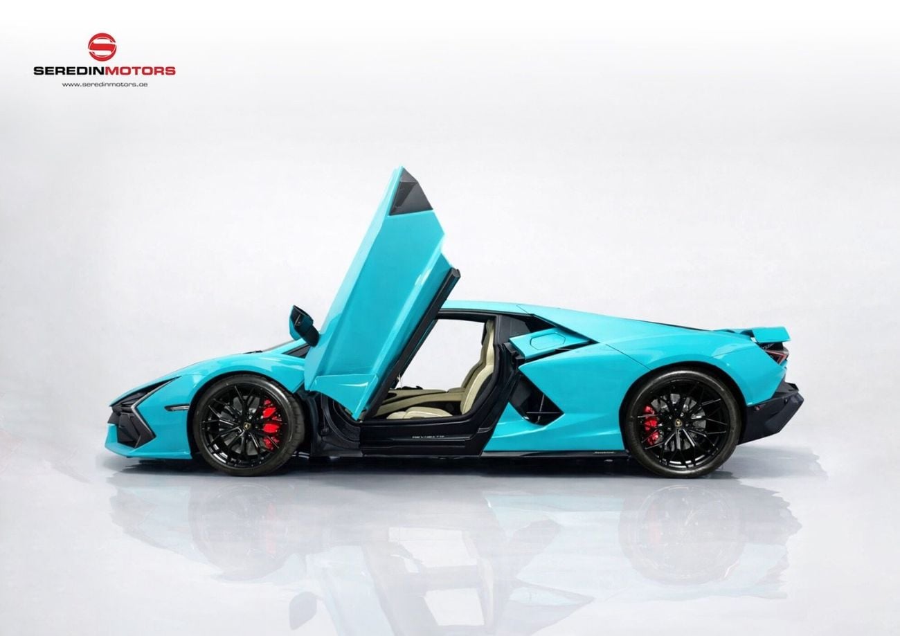 Lamborghini Revuelto