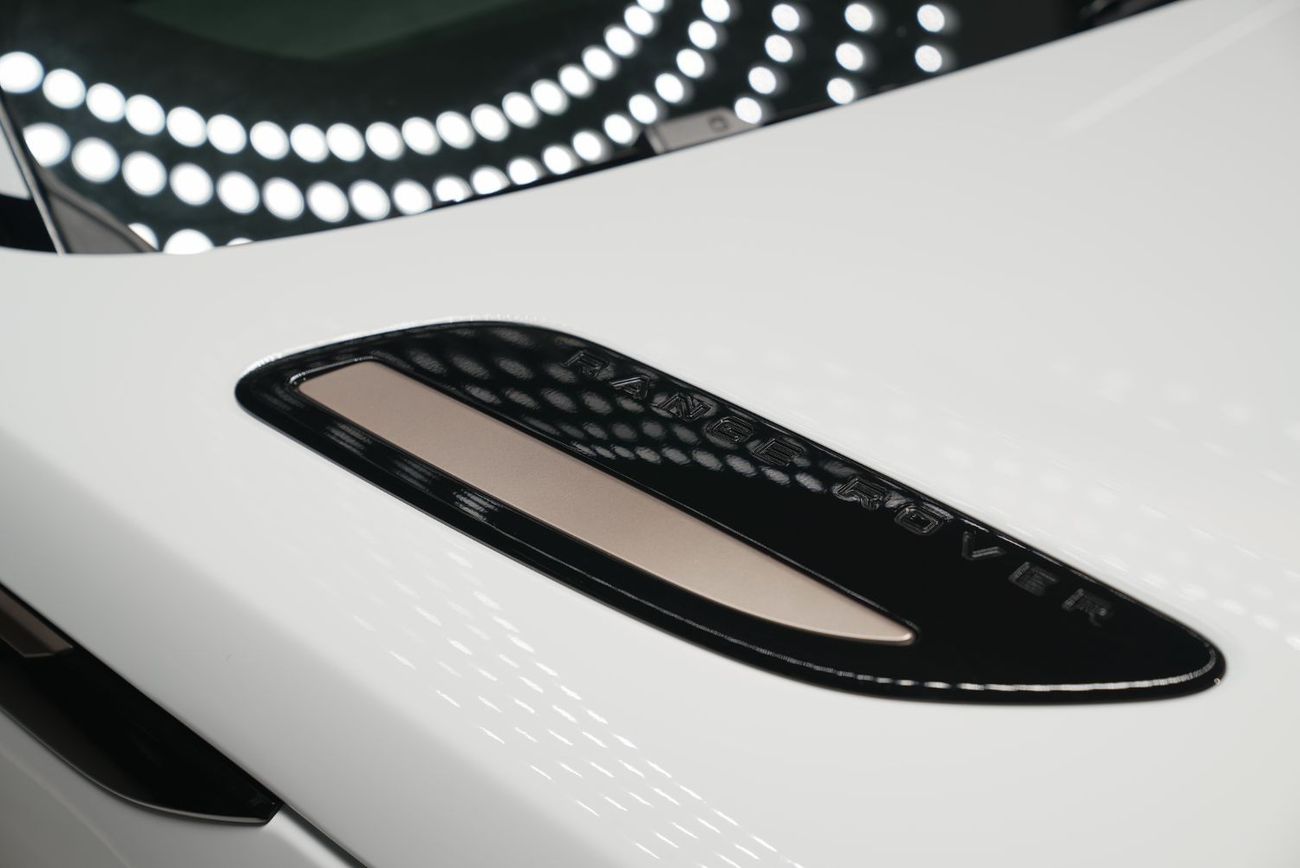 Land Rover Range Rover Velar RANGE ROVER VELAR 2.0L DYNAMIC SE 250PS + 10% FOR LOCAL