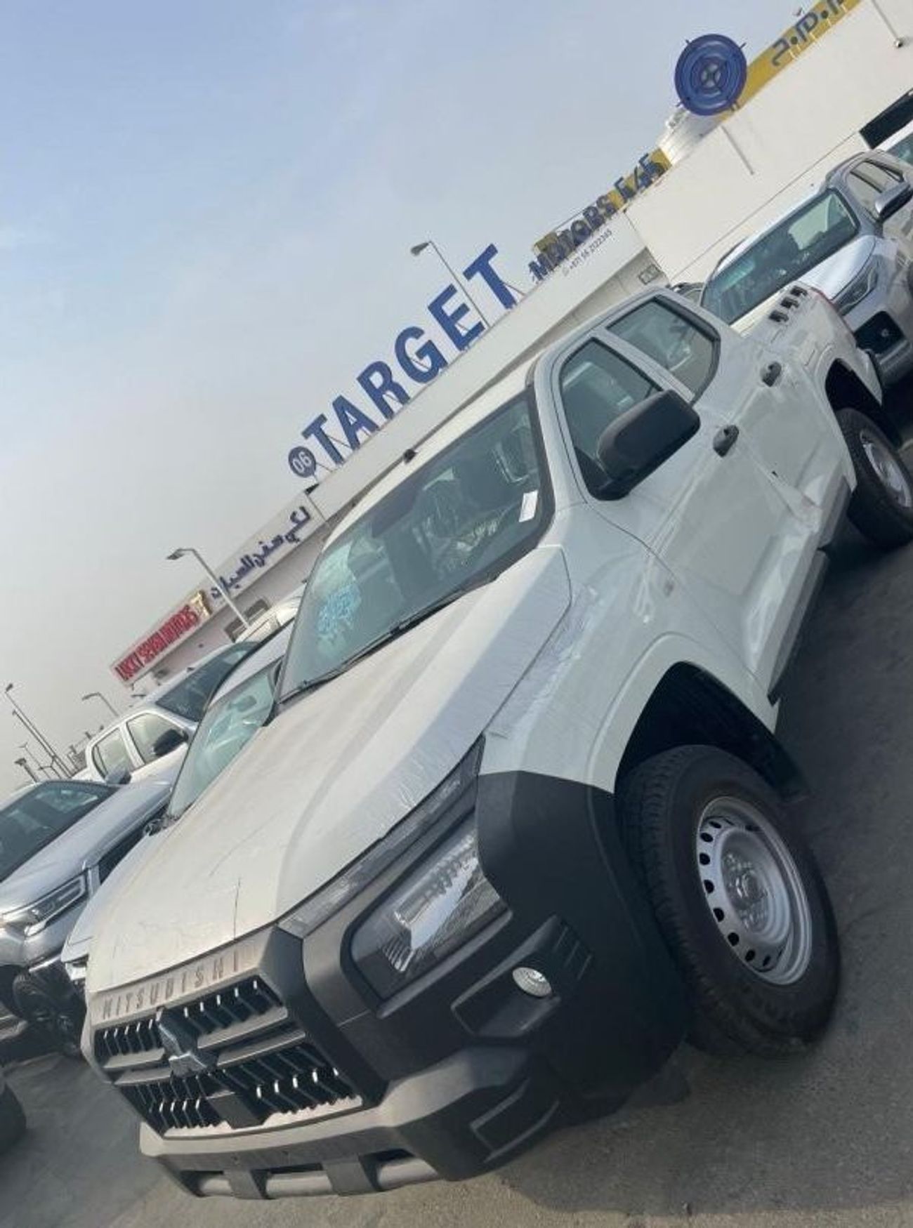 Mitsubishi L200 Mitsubishi L200 /Triton GL 4WD 2.4L Diesel MT 2025