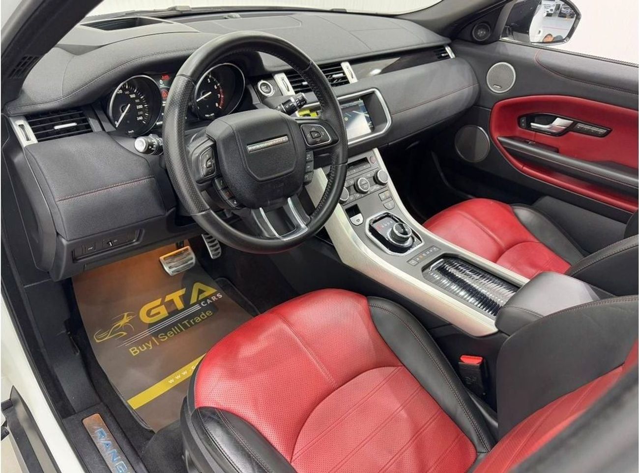 Land Rover Range Rover Evoque HSE 2.0L SUV (5 Door) 2017 Range Rover Evoque HSE Si4, Full Range Rover Service History, L