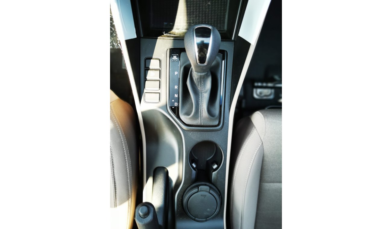 Hyundai Tucson 2.0L, 17' Alloy Rims, Key Start, LED Fog Lights, Power Steering with Multi-Function, CODE-HTGN20