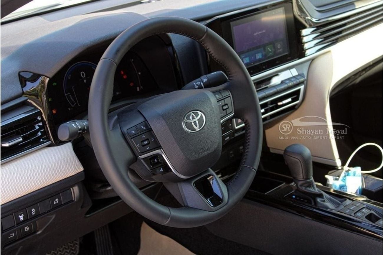 Toyota Camry LHD 2.5L HYBRID LE-G FWD AT 2025MY