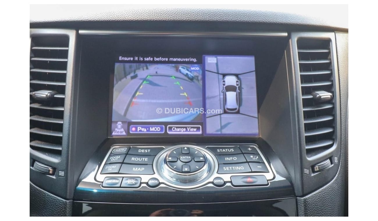 Infiniti QX70 Limited S51