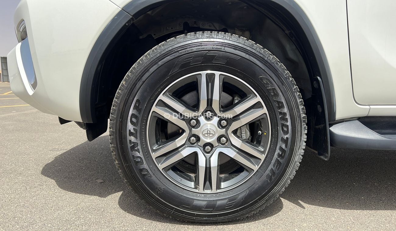 Toyota Fortuner 2700