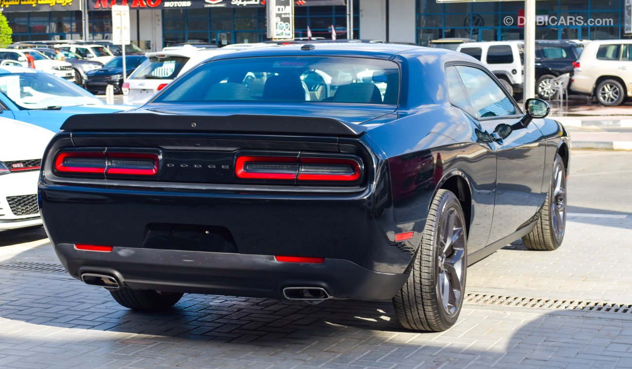 Dodge Challenger