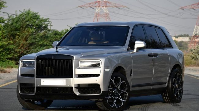 Used 2020 Rolls Royce Cullinan STD for sale in UAE | Verified Second Hand Rolls Royce Cullinan STD Price