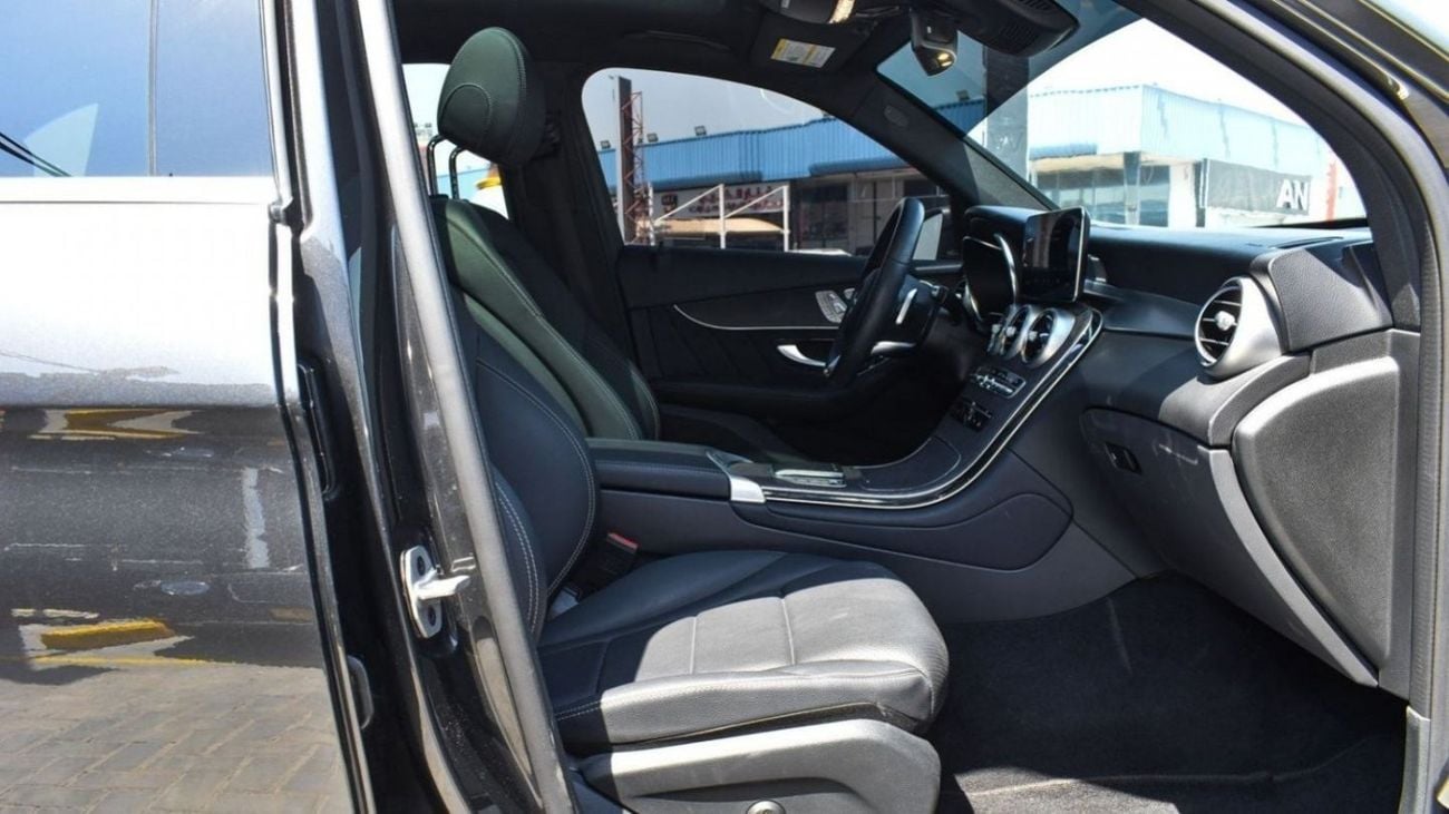 Mercedes-Benz GLC 300 4MATIC MERCEDES GLC300 AMG / 2022 / USA