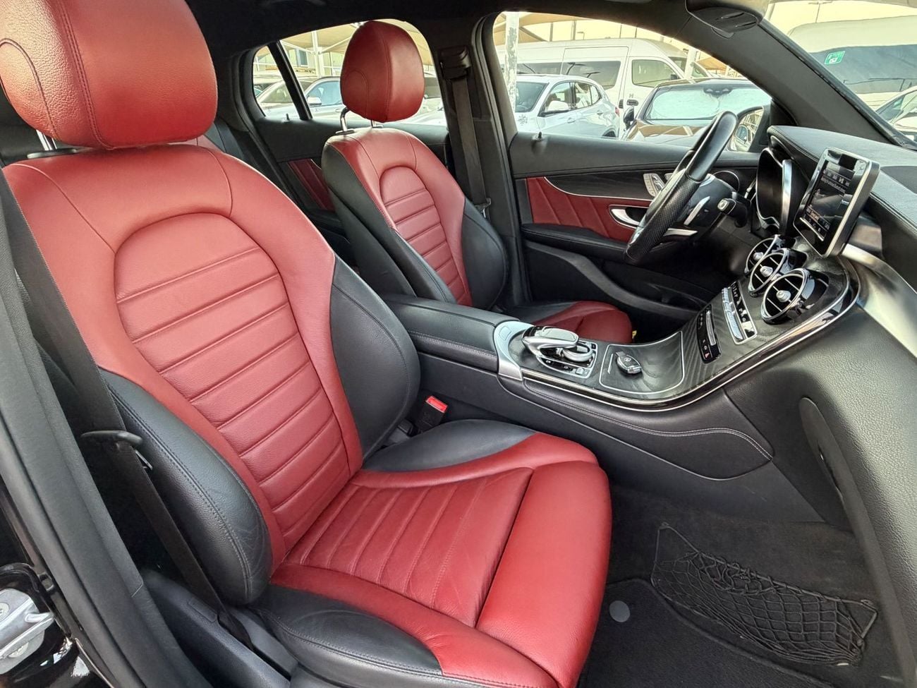 Mercedes Benz GLC250 AMG