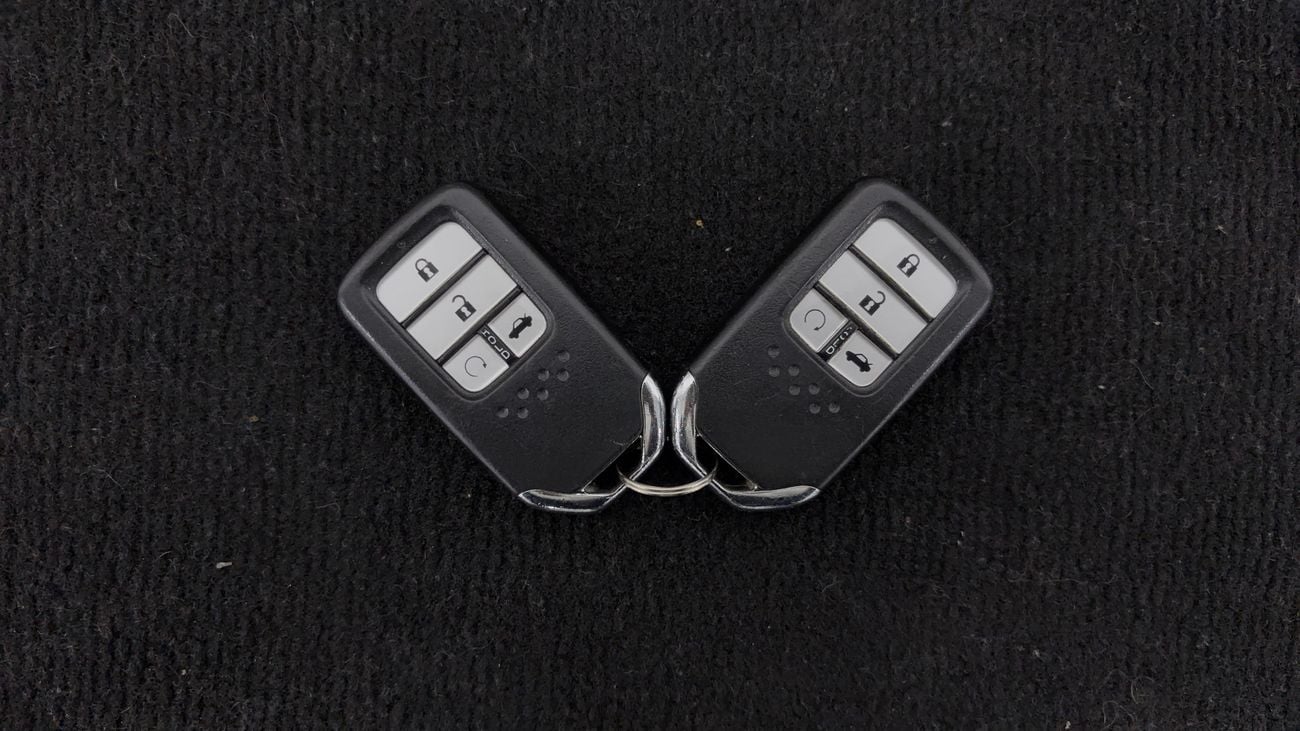 هوندا سيفيك LX SPORT كارس24 هي سوق ضخم للسيارات المستعملة موثوق ومضمون ٪كارس24 هي سوق ضخم للسيارات المستعملة موثوق ومضمون