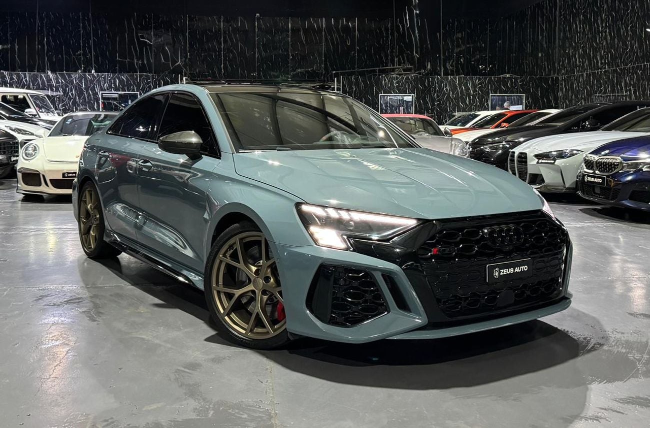 Audi RS3 quattro 2.5L Sedan
