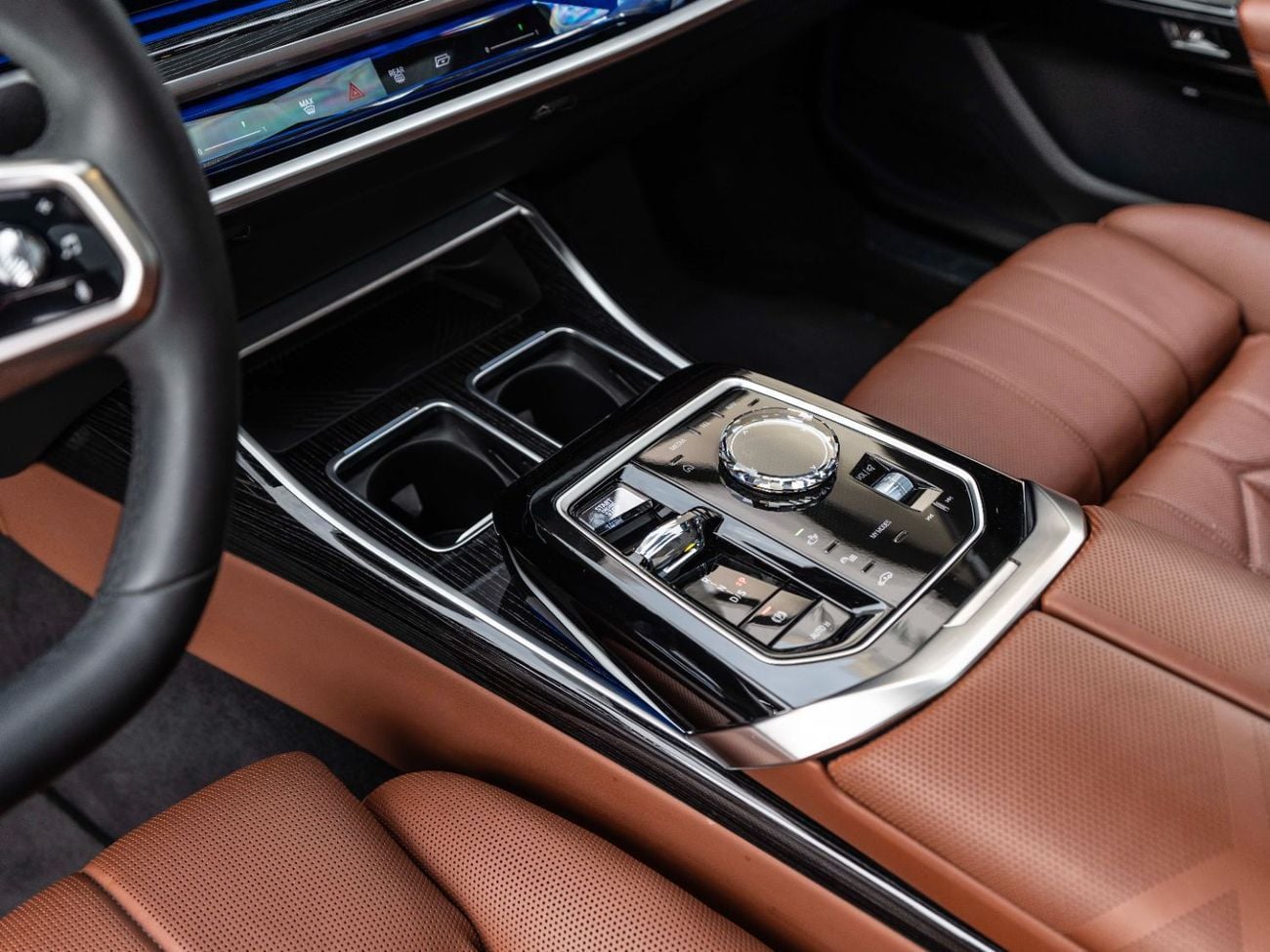 بي أم دبليو 735i LUXURY