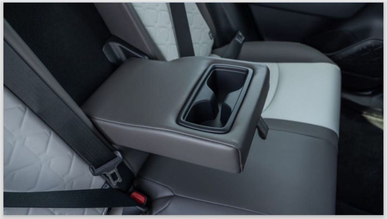 Toyota RAV4 RAV4 ADV 4X4 2.5L (URBAN KHAKI(GREEN) INSIDE ORCHID BROWN)2025