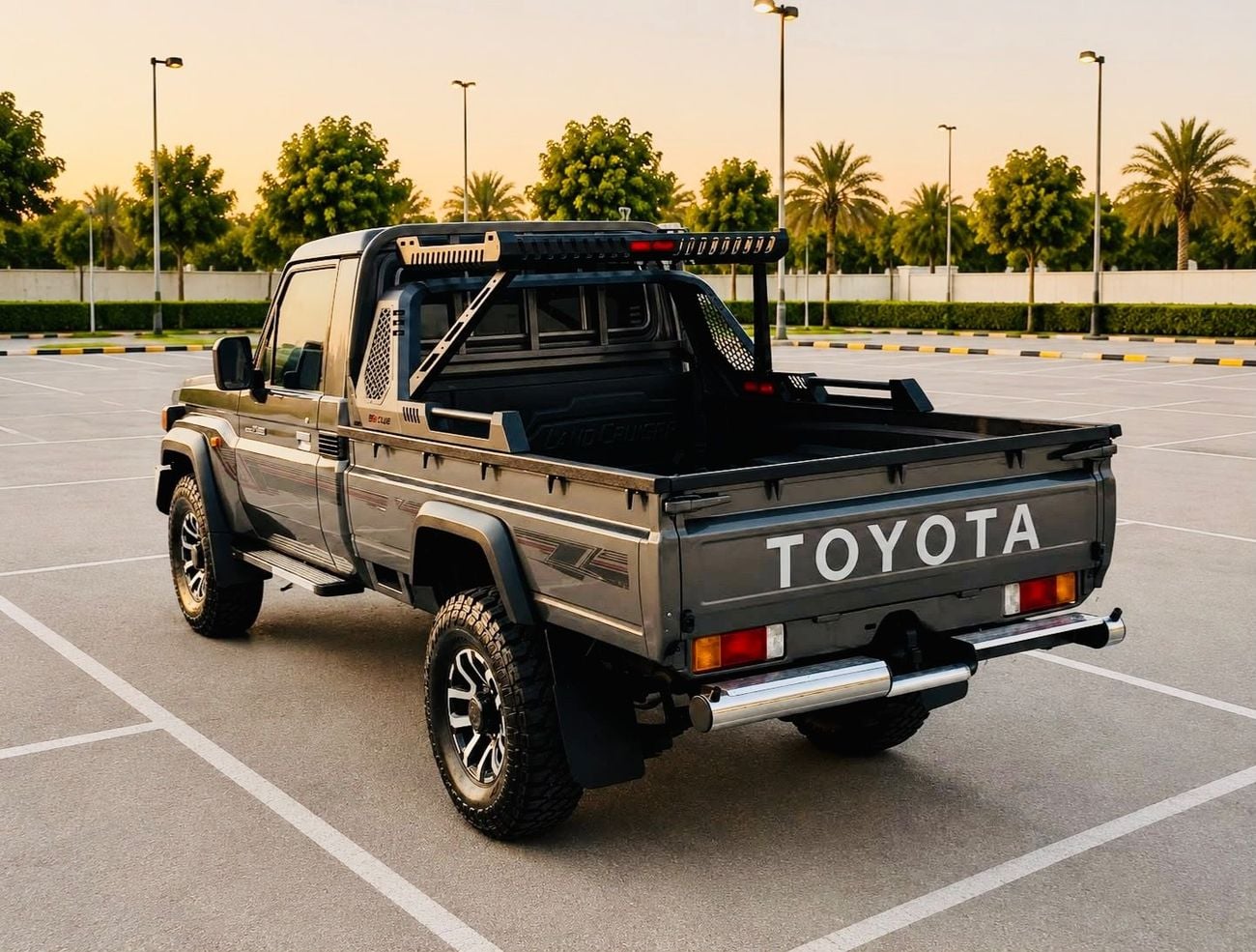 Toyota Land Cruiser Pickup 70 Toyota Land Cruiser Pick Up 70 Facelift 4.2L V6 1HZ Diesel Engine
