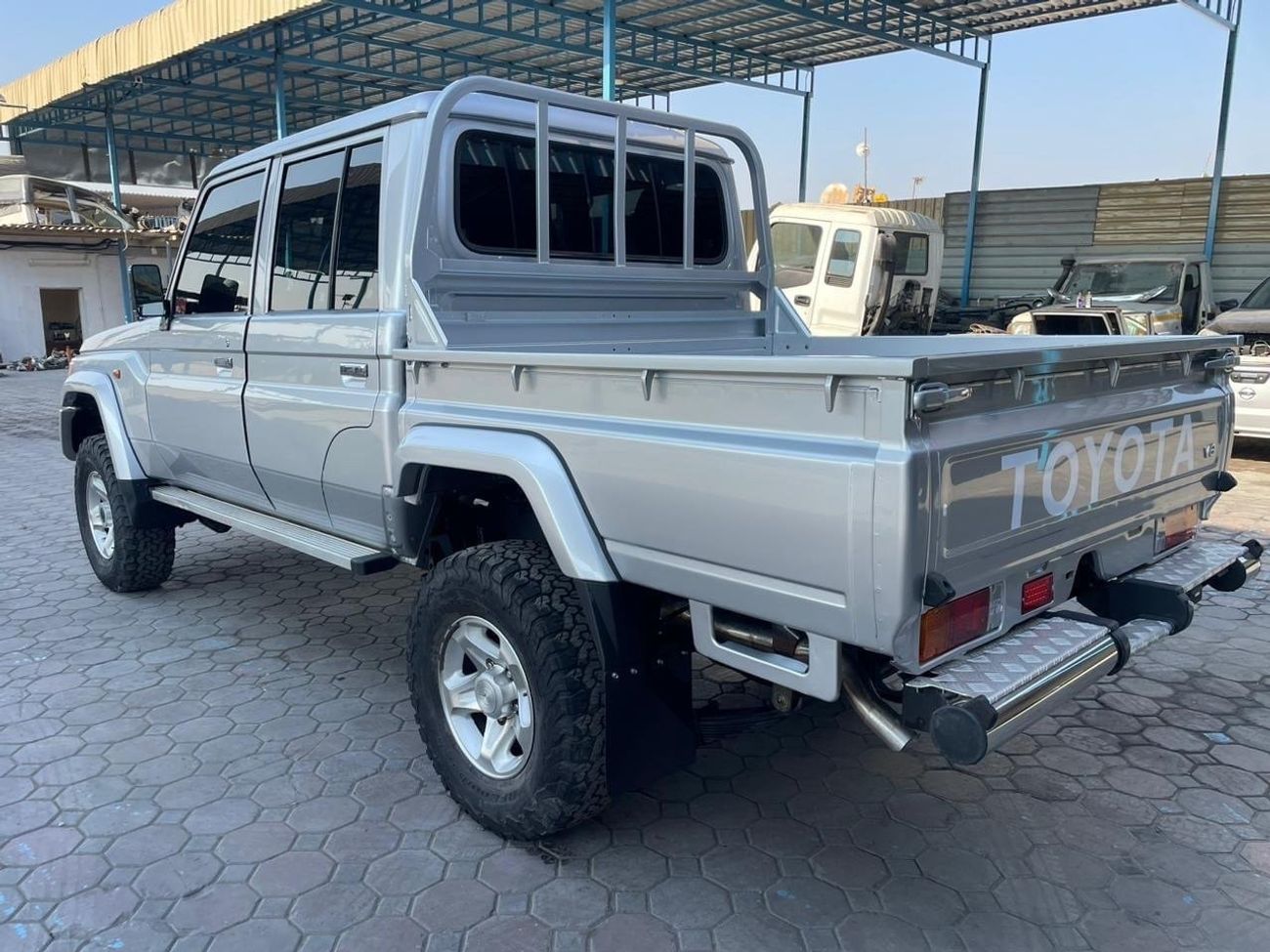 Toyota Land Cruiser Pick Up 2017 RHD Diesel Double Cabin Ful Option Very clean and perfect condition