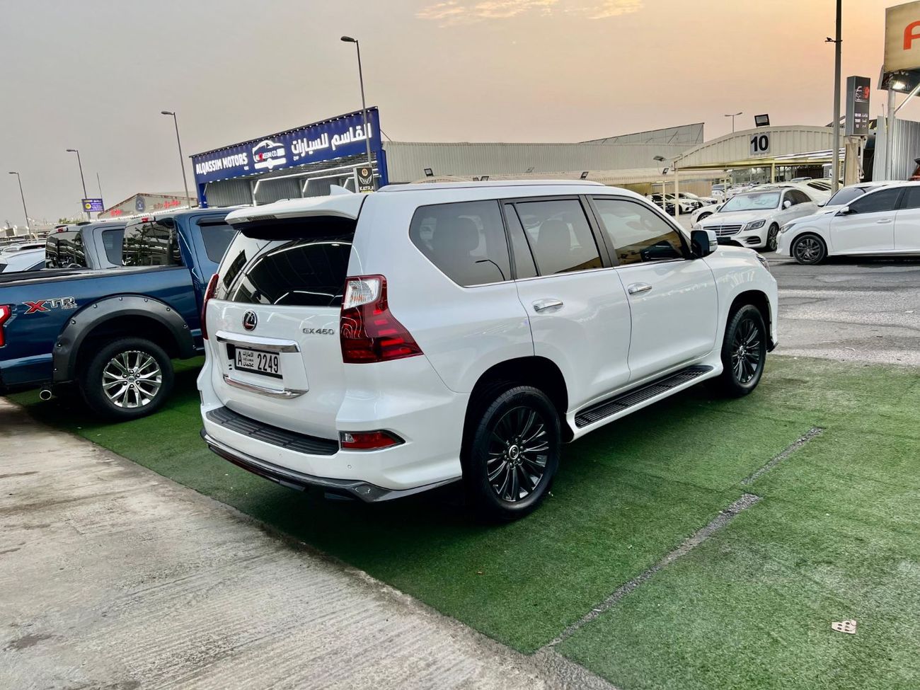 لكزس GX 460 Platinum 4.6L warranty one year bank financie available