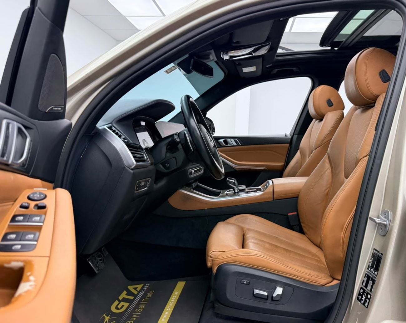 بي أم دبليو X5 XDRIVE40i M SPORT بي إم دبليو X5 xDrive40i M-Sport موديل 2019، مع ضمان، وحزمة خدمة بي إم دبليو لعام 2027، وسجل صيانة ك