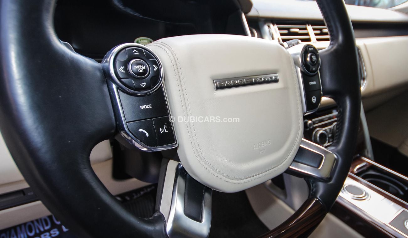 Land Rover Range Rover With Autobiography Badge