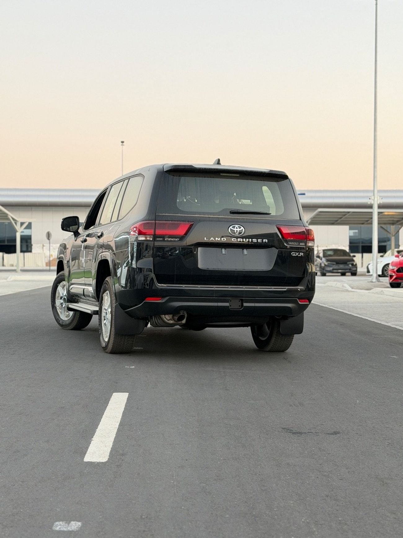 تويوتا لاند كروزر GXR LAND CRUISER 4.0 TURBO 2026 EXT-BLACK INT-BLACK