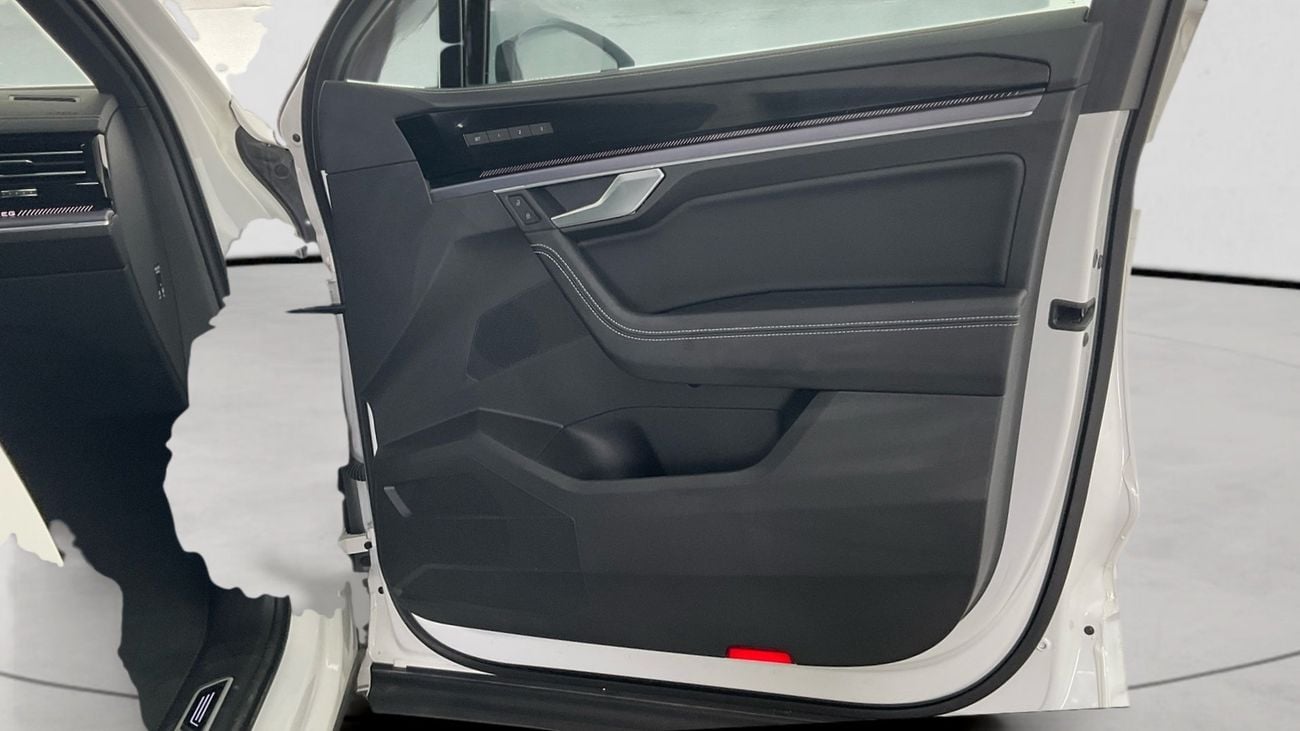 Volkswagen Touareg R-Line 3.0L 4WD R-Line | Guaranteed Warranty | 0 Down Payment