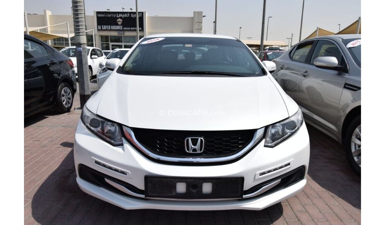 Honda Civic 2014 Gcc no paint no accidents
