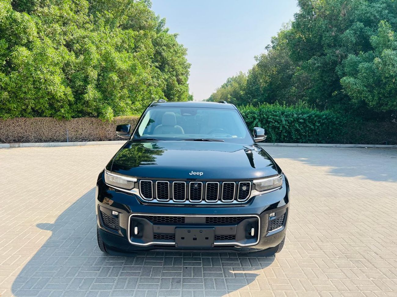 جيب جراند شيروكي Overland 3.6L