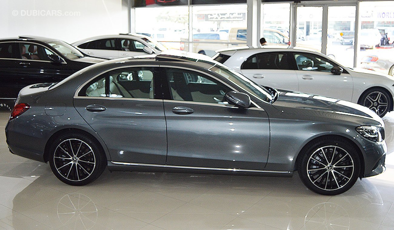 مرسيدس بنز C200 2019 AMG, Sedan, GCC, 0km with 2 Years Unlimited Mileage Warranty from Dealer (RAMADAN OFFER)