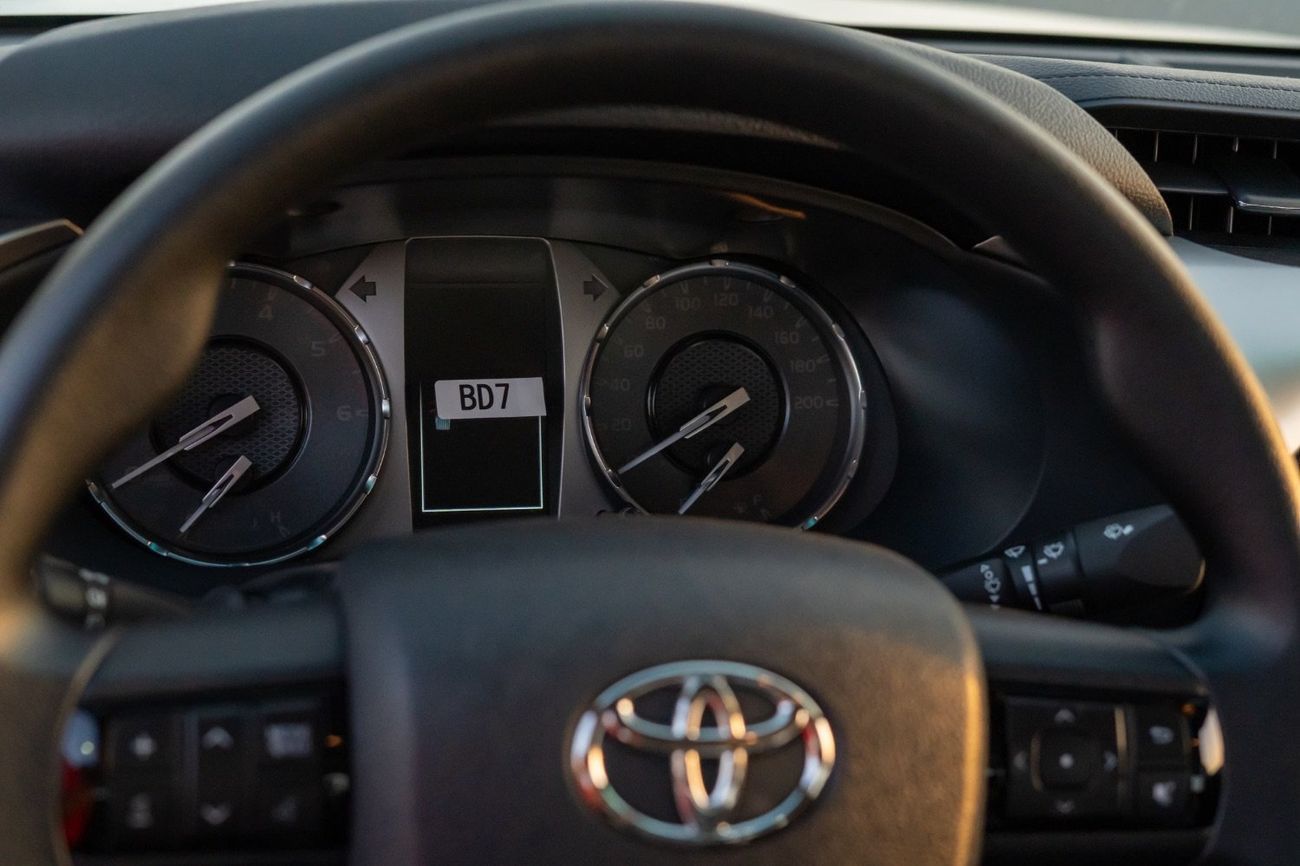 Toyota Hilux Hilux 2.4 AT 2026 Full option with diff lock