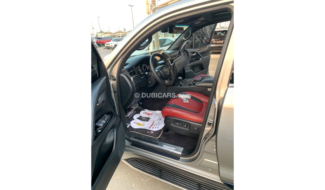 Lexus LX 570 Platinum Signature