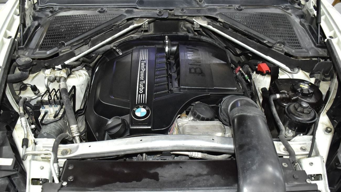 BMW X5 EXCELLENT DEAL for our BMW X5 xDrive35i ( 2013 Model ) in White Color GCC Specs