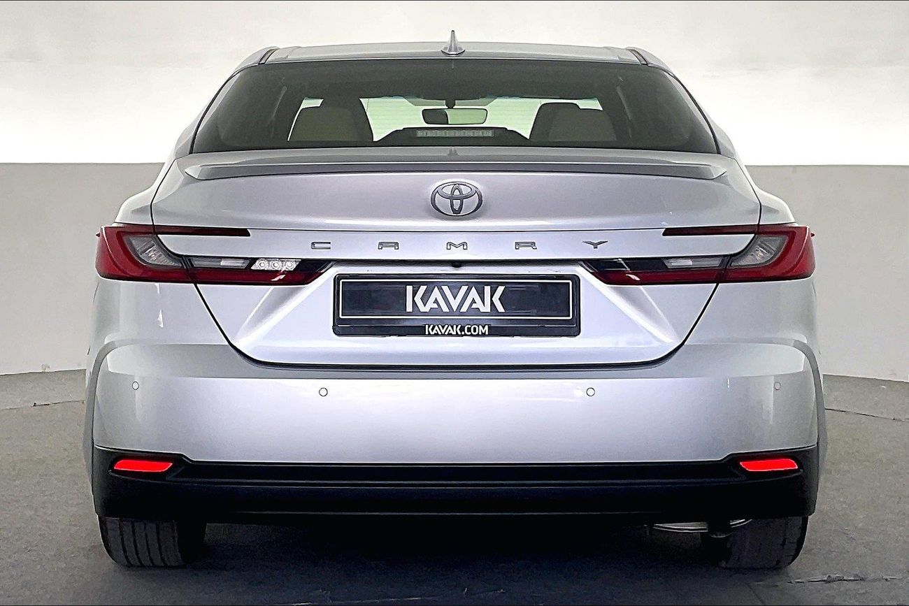 تويوتا كامري XLE | Carnival Sale • UP TO AED 20,000 OFF | شامل الضمان | 0 ﺪﻔﻋﺓ ﺃﻮﻟﻯ