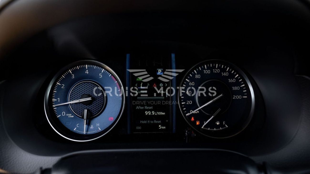 Toyota Fortuner Comfort . 2.7L . Automatic . Petrol . Four Wheel Drive . 7 Seats . 5 Doors