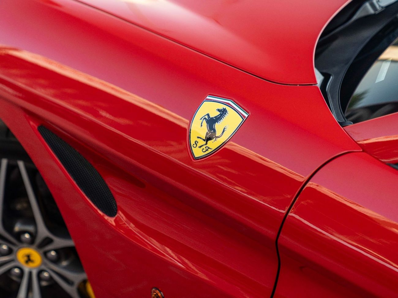 Ferrari California T FERRARI CALIFORNIA T • ONLY 54K KM • 3.9L TURBOCHARGED • OFFICIAL AL TAYER WARRANTY