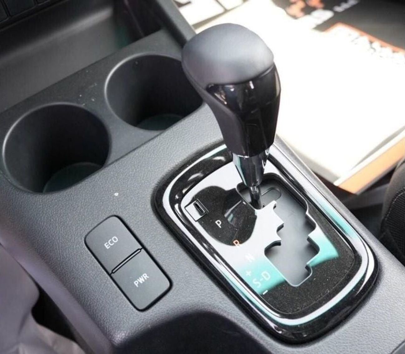 Toyota Hilux Adventure 4.0L Petrol V6 4WD  A/T