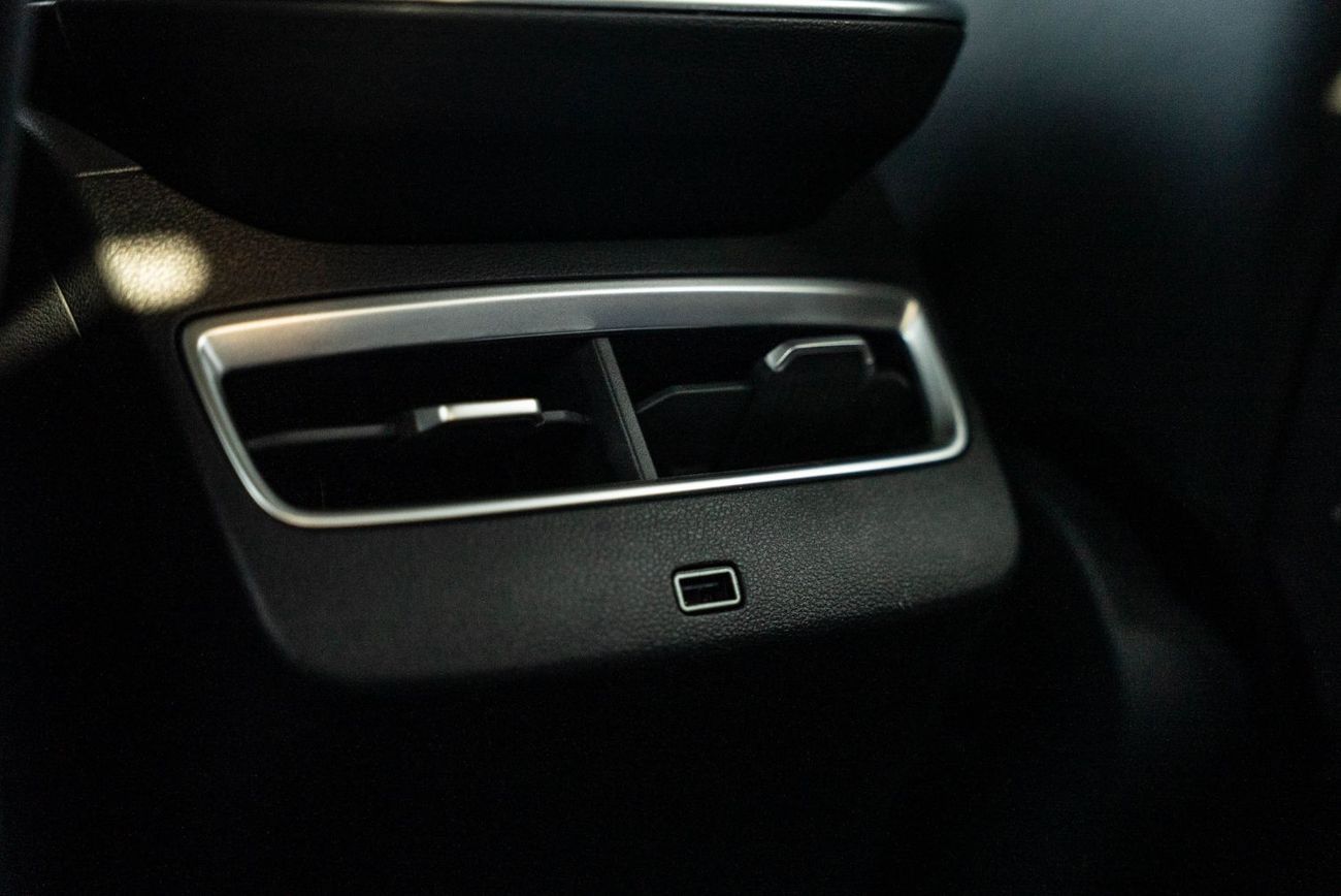 Jetour Dashing Flagship 2024 1.6L Turbo 4 Cylinders Full Service History GCC