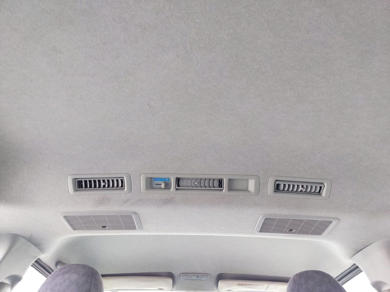 تويوتا هاياس TOYOTA HIACE VAN RHD 2007 MODEL 2.0 L PETROL AUTOMATIC(PM52918)