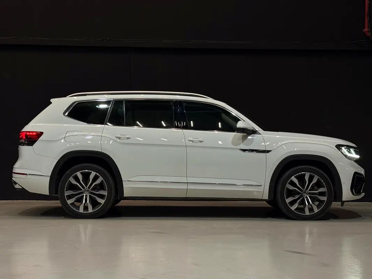 فولكس واجن تيرامونت AGENCY WARRANTY | 7 SEATER | V6 | R LINE | 1900AED / MONTH